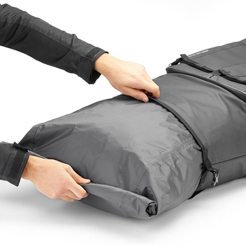 GIVI XL03 X-Line: Τσάντα Πίσω Σέλας Roll-Top, Επεκτάσιμη 39-52 Λίτρων